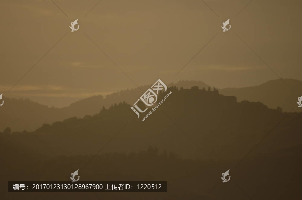 意大利托斯卡納山