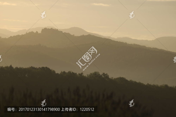 意大利托斯卡納山