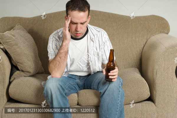 飲酒問(wèn)題的人