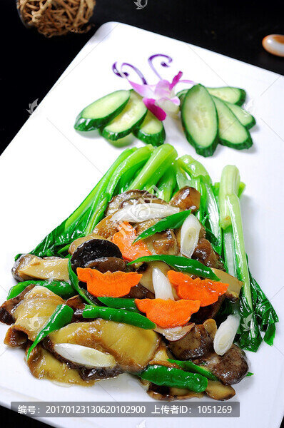 青椒牛肝菌