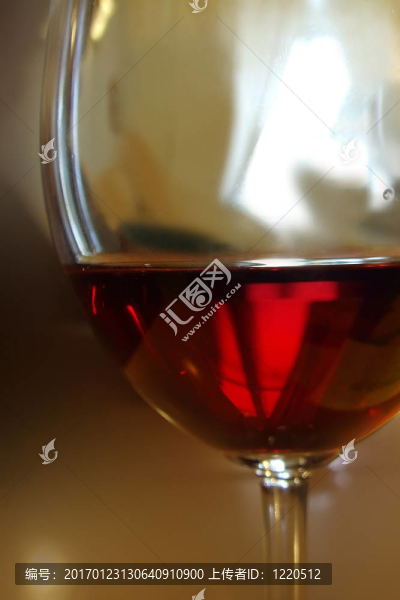 紅葡萄酒