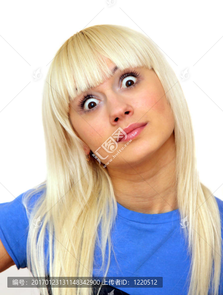有著滑稽眼睛的女人