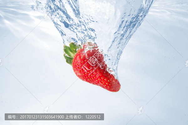 草莓飞溅
