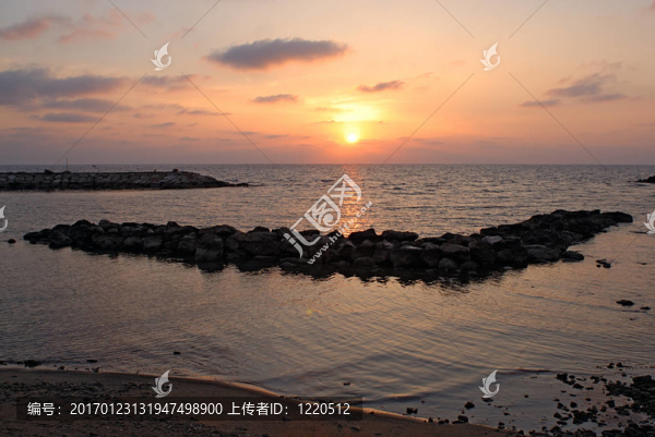 海上日出