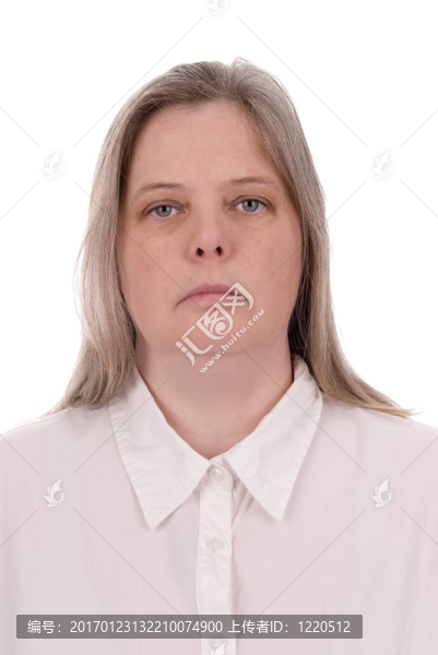 女人在白