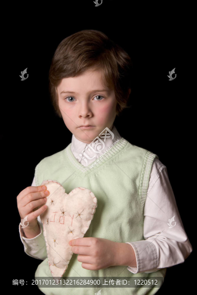 織心的男孩-匯圖網(wǎng) www.fosd68.com 織心的男孩