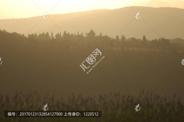 意大利托斯卡納山