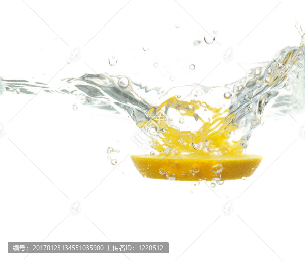 檸檬掉進(jìn)水