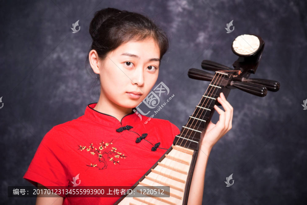 中國(guó)的琵琶演奏-匯圖網(wǎng) www.fosd68.com 中國(guó)的琵琶演奏