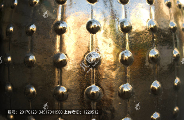 金屬凸塊