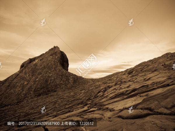 花崗巖山地景觀-基納巴盧山