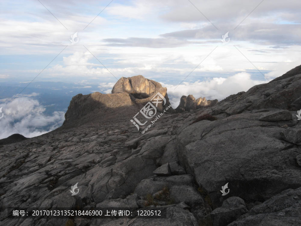 花崗巖山地景觀-基納巴盧山