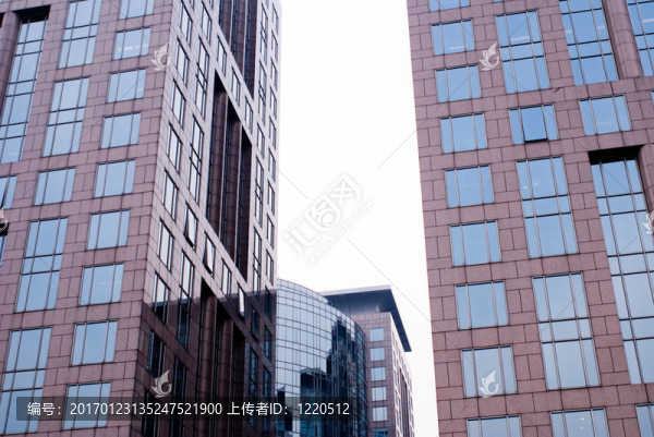 現(xiàn)代城市辦公建筑外觀