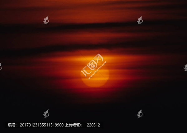 戲劇性的夕陽紅