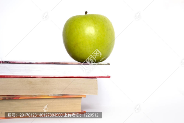 蘋(píng)果和書(shū)籍