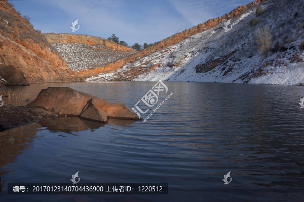 沙崖山湖