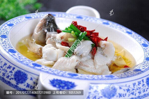 橄欖油浸鱸魚