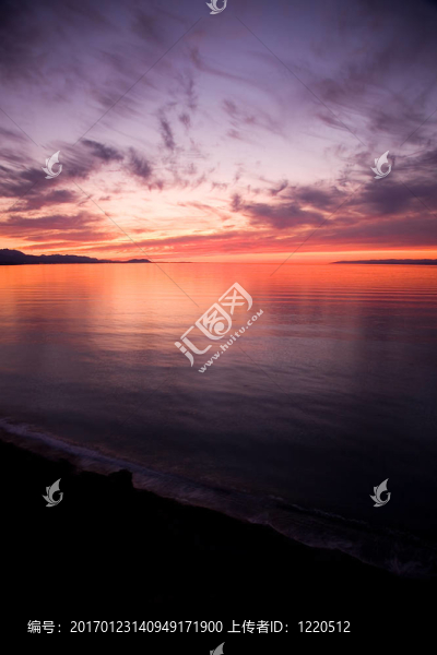 胡安·德富卡海峽的日落