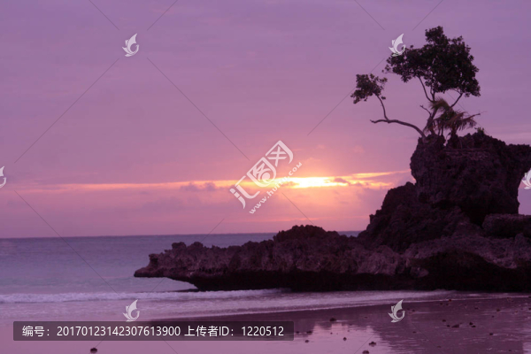 泰國的白色沙灘和藍天