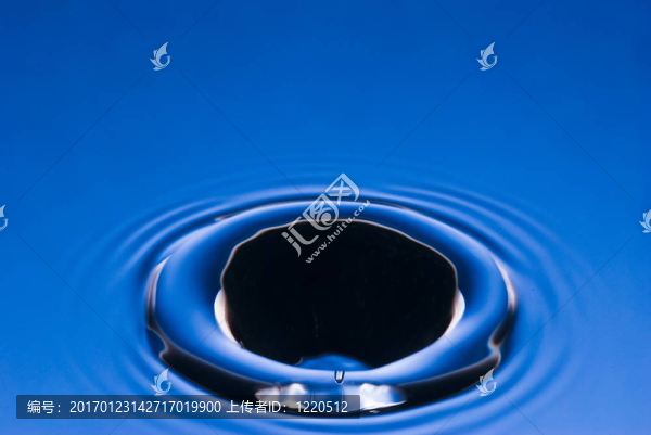 水坑