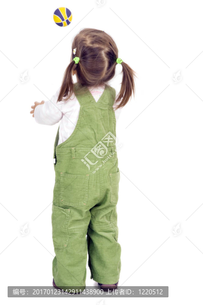 穿綠色褲子的小女孩