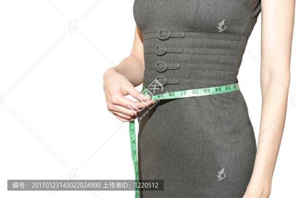 测量腰围的女人