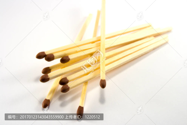 堆火柴
