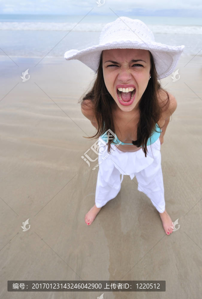 海灘上的女人