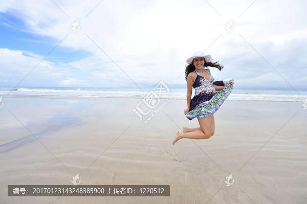 海灘上的女人
