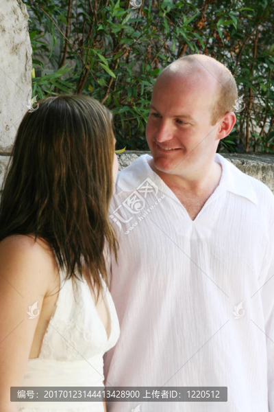 新婚夫婦