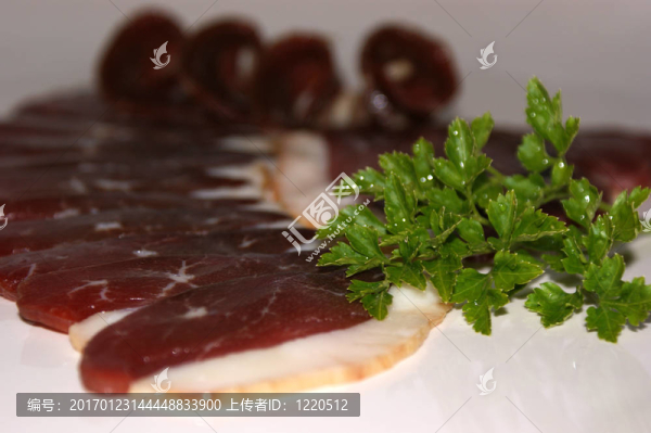 煙熏鵝胸切片