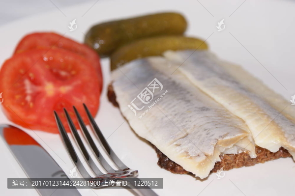 Matie；上一片面包一個年輕的鯡魚