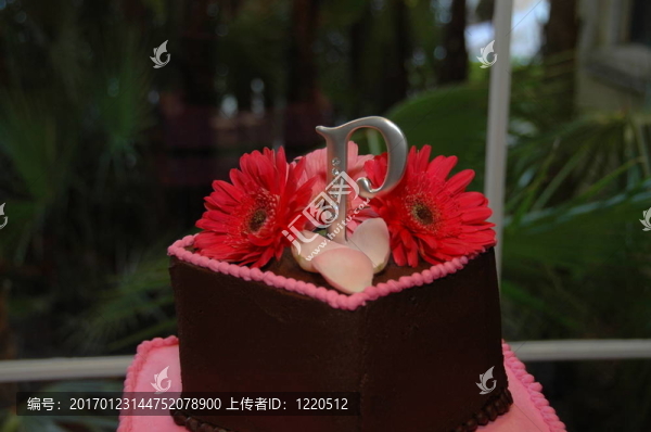 巧克力蛋糕