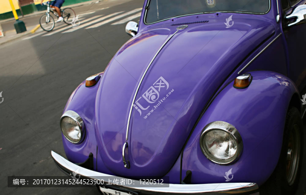 紫色的車