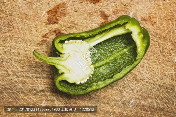 綠鈴椒。