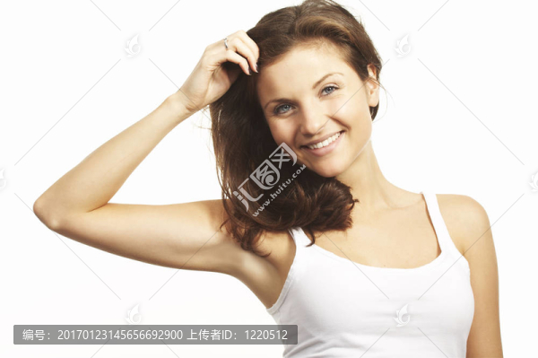 一個快樂的年輕女人