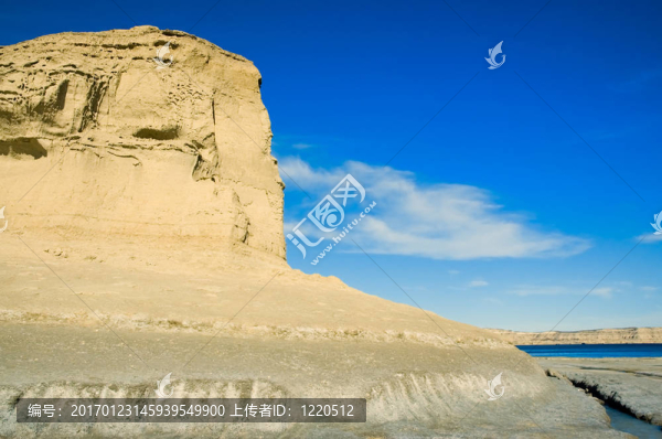 懸崖邊的懸崖邊。