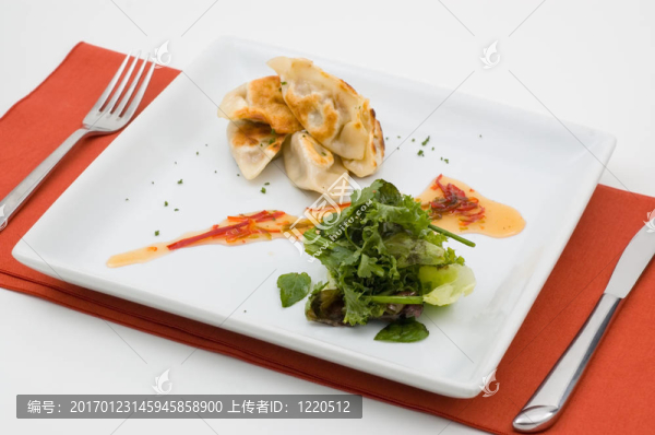 美食美食。