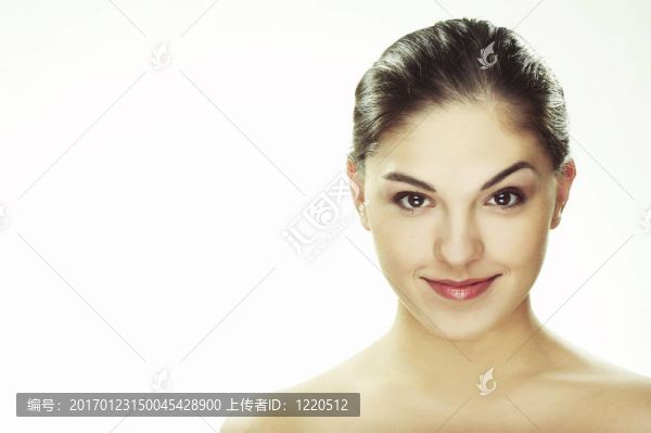 美麗快樂(lè)的年輕女人的肖像