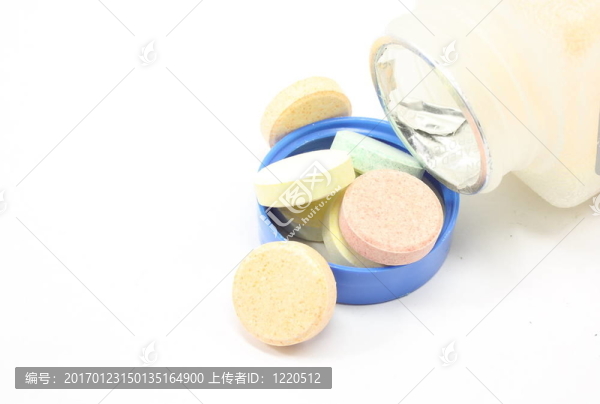 彩色的抗酸藥片-匯圖網(wǎng) www.fosd68.com 彩色的抗酸藥片