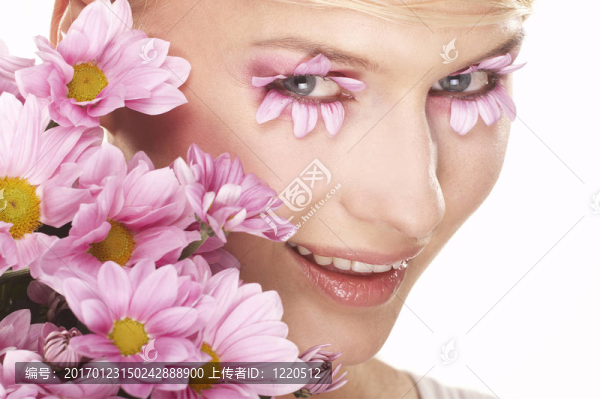 穿花的女孩化妝