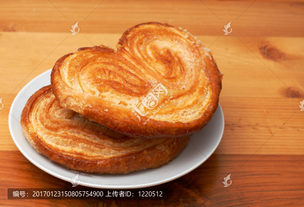 椰子糕點白碟