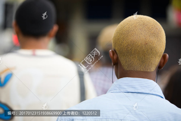 陌生的人群