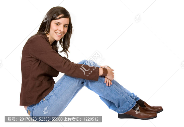 美麗女孩的畫像在地板上