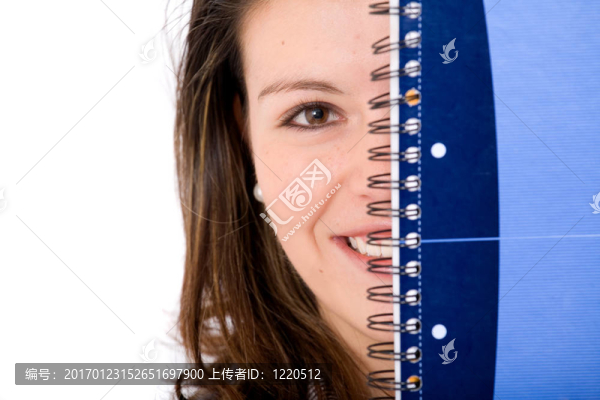 帶筆記本的女學(xué)生