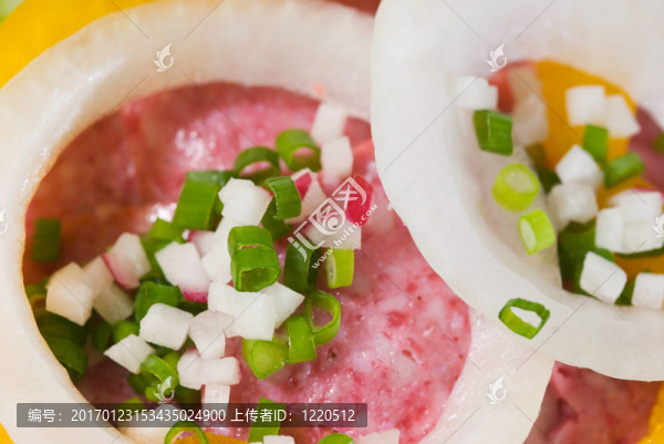 靠近意大利臘腸三明治