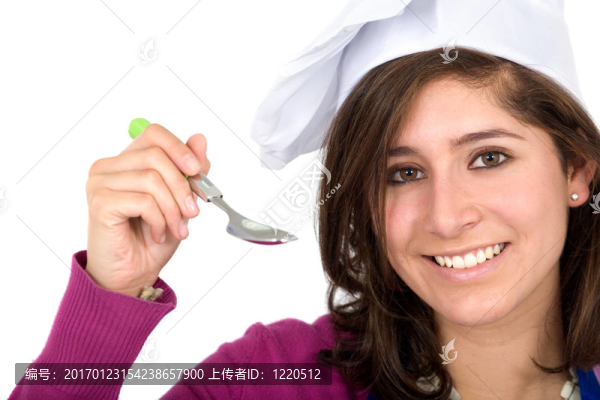 用勺子的廚師