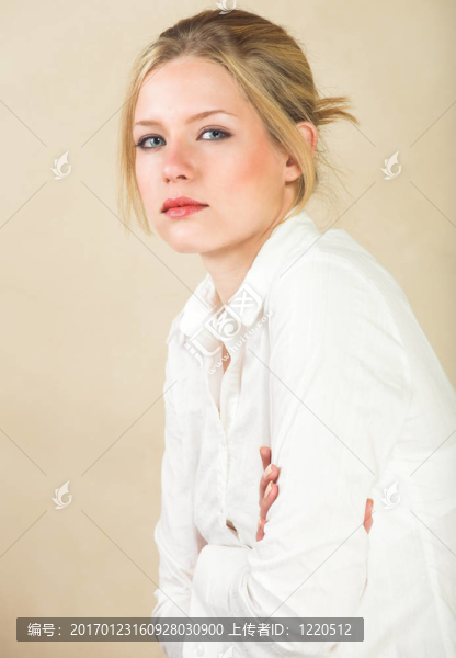 年輕的成年女性
