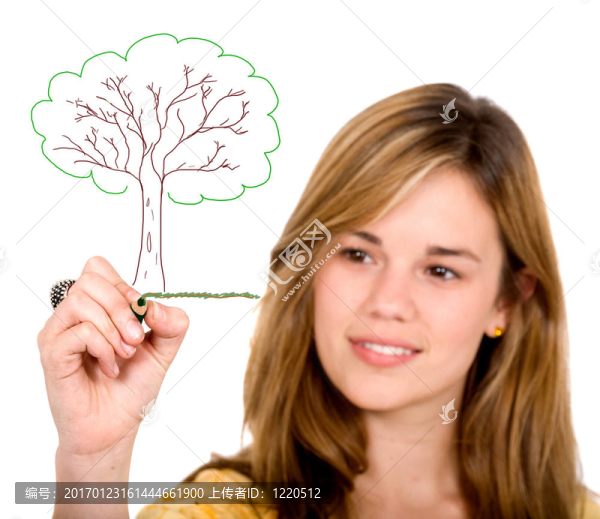 女孩在屏幕上畫一棵樹-匯圖網(wǎng) www.fosd68.com 女孩在屏幕上畫一棵樹