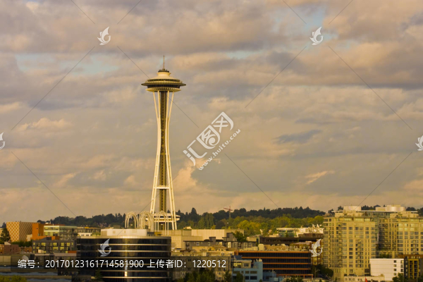 在烏云太空針?biāo)? title=